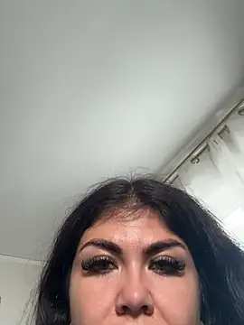 LoveYou2899 webcam