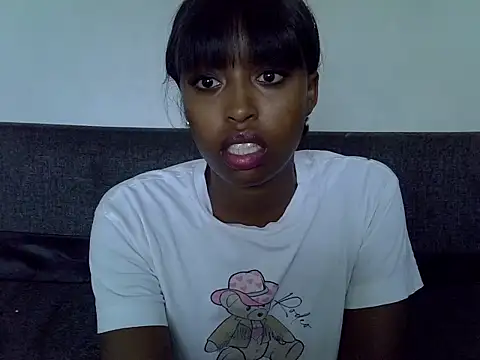 Cherrykisses22 webcam