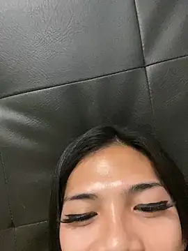 Alexa_therealhorsecock webcam