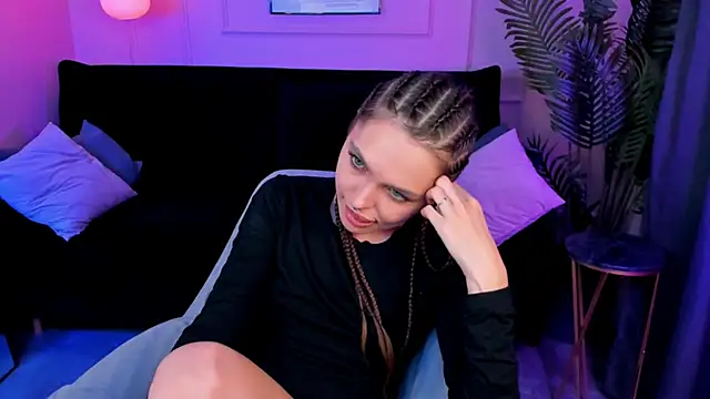 ChloeSunny webcam