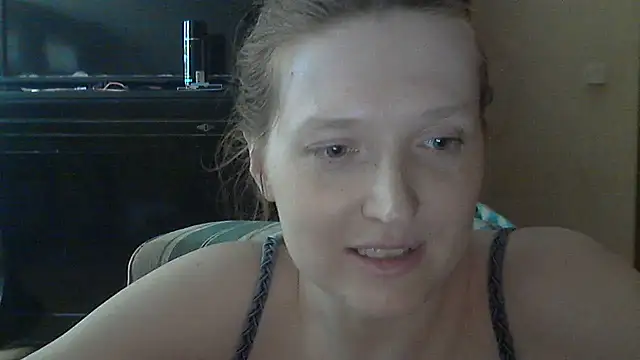 Holistic_woman live cam on StripChat