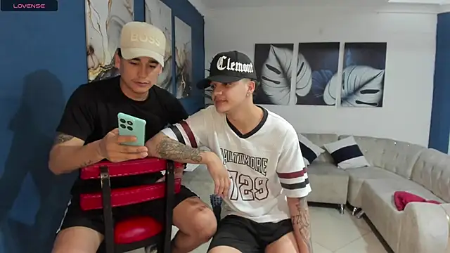 thesecret-roommates webcam