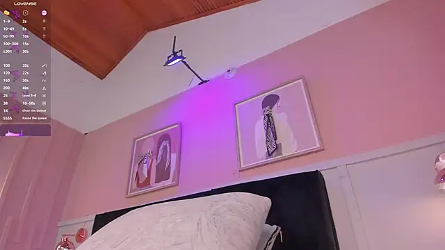 elodie_walker webcam