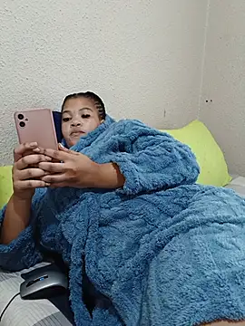 FreakyAngel3X webcam