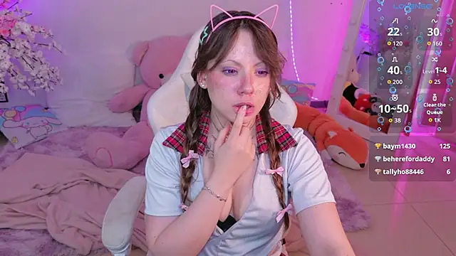EricaMoonn webcam