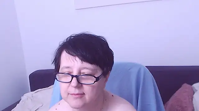 ChristaRose live cam on StripChat