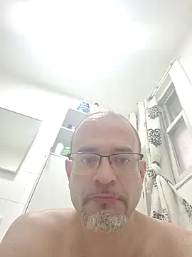 Curious9884 webcam