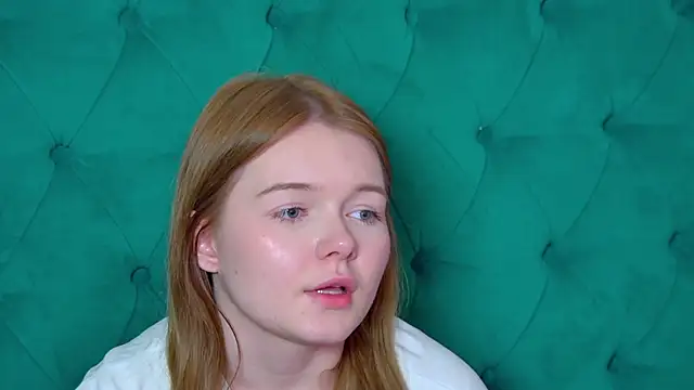 ElinaVale webcam