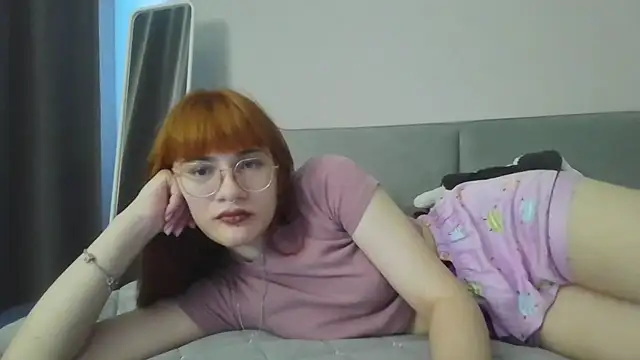 NeeCarfave webcam