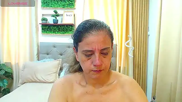 sasi_luna webcam