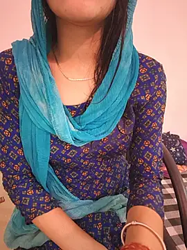 zoya_baby_ webcam