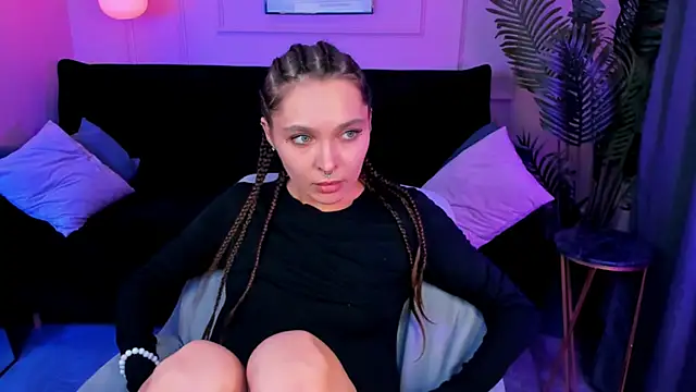 ChloeSunny webcam