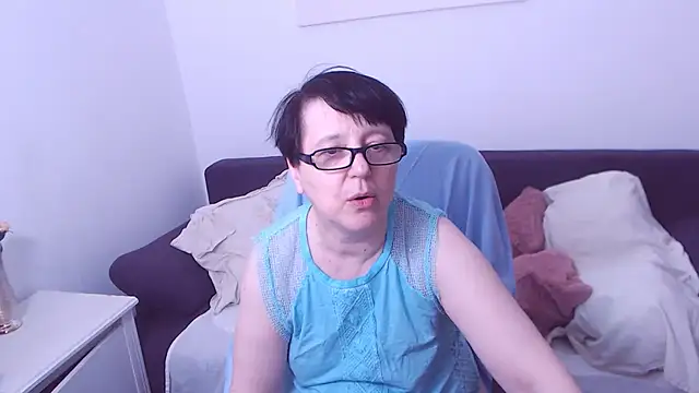 ChristaRose live cam on StripChat