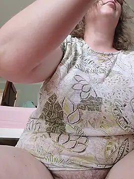 xxSexyBushLinnxx webcam