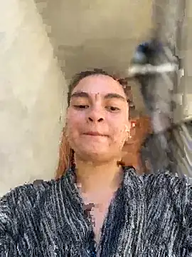 MiaLujan_ webcam