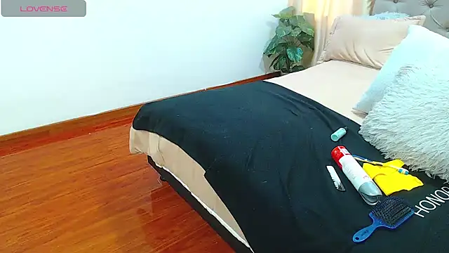 sasi_luna webcam