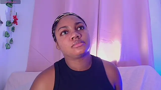 Daphnewalker__ webcam