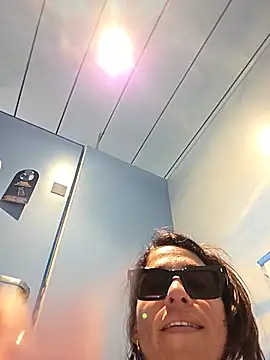 sexy7883 webcam