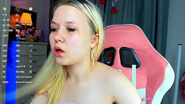 VivieSunn webcam