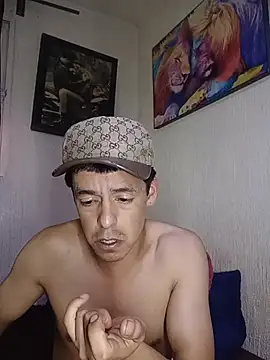 Junior_47 webcam
