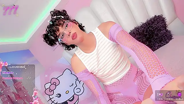 Mimi_RubyJane webcam