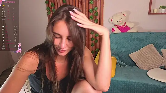 NicoleWells22 webcam