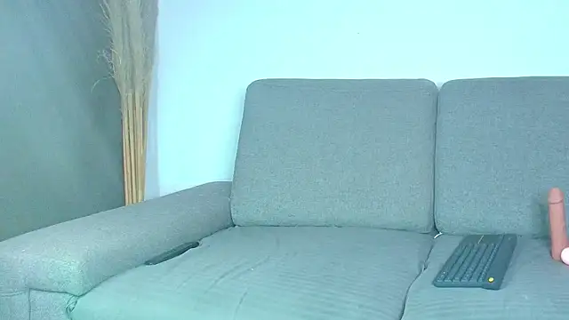 Alana_Petite_ webcam