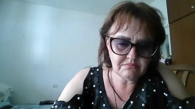ErikaXShine webcam