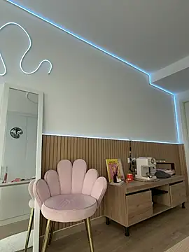 streetdoll webcam