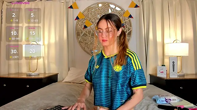 Ada_Turner webcam