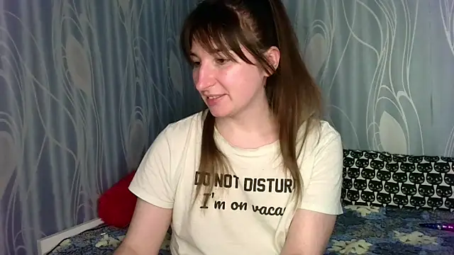 Birdie_Kiss webcam