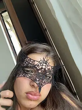 Mia_Cannon webcam