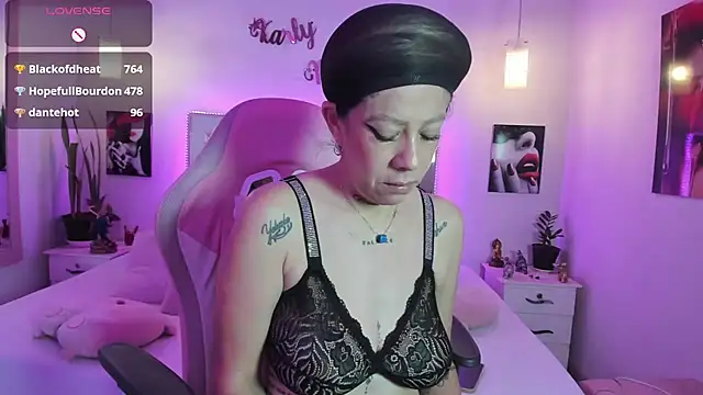 Karly_moon webcam