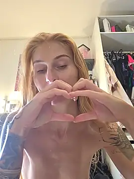 LessiaMia webcam