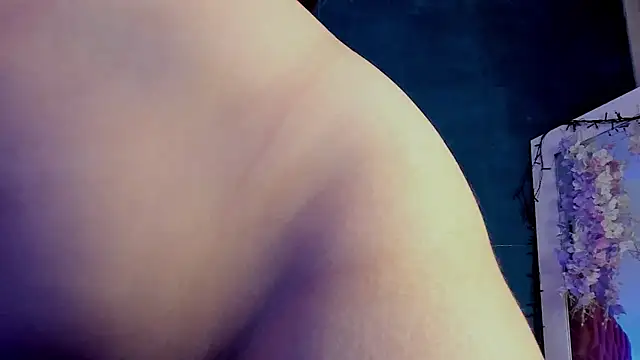 Sofia-Venegas live cam on StripChat