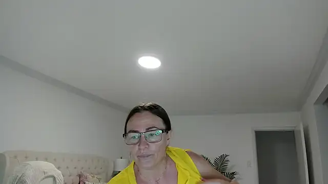 Vika73 webcam