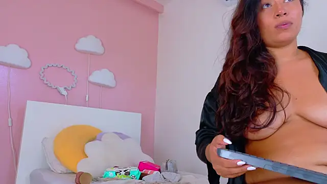 SeleneGibson__ webcam