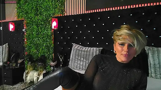InannaStar webcam