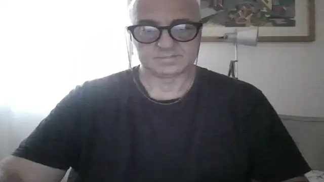 ANONIMO7735 webcam