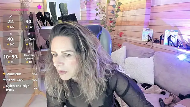 Victoria_collins_1