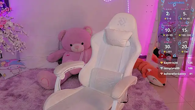 EricaMoonn live cam on StripChat