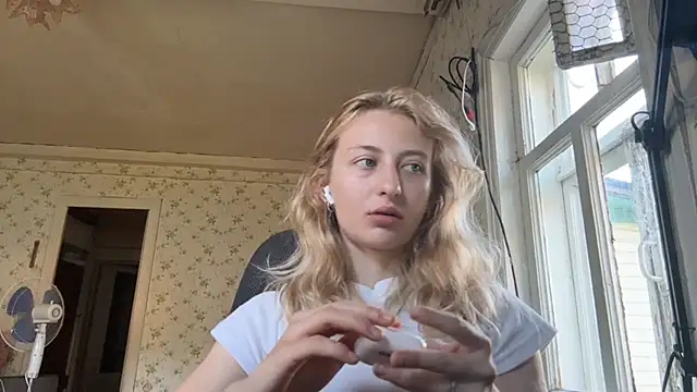 LisaBam webcam