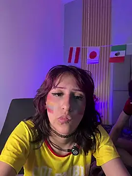 Mika_love_milo live sex cam
