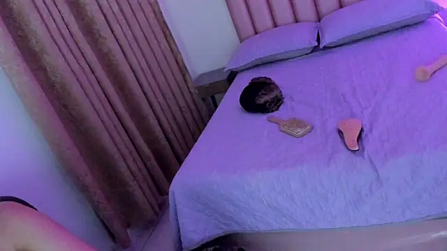 Lana_fox01 live sex cam