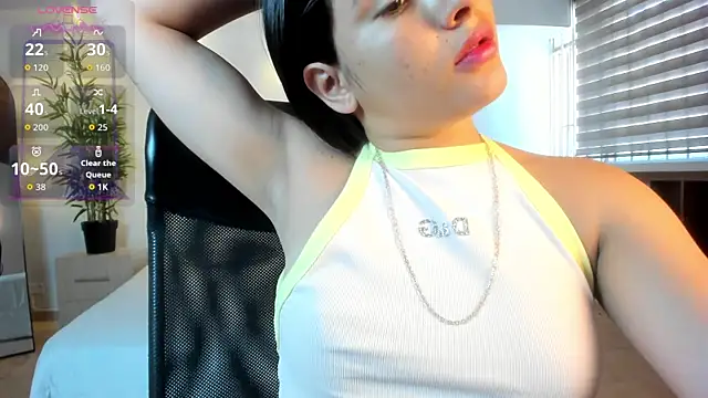 zoe_linss webcam