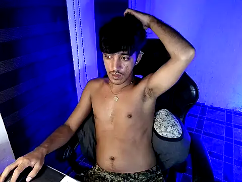 Spicy_RowyCam webcam