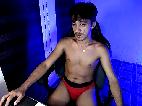 Spicy_RowyCam webcam