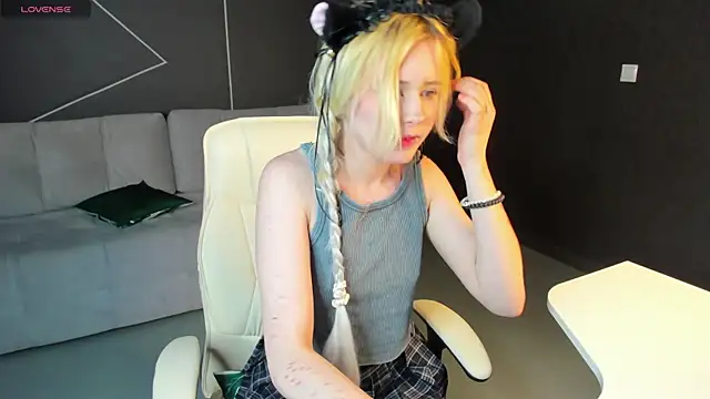 kikipeach webcam