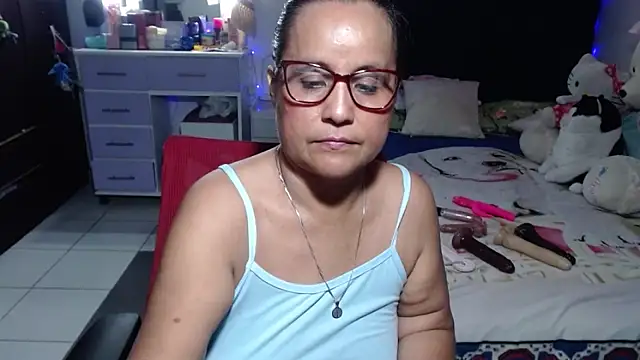 Watch pervert_mommy_ live on EroticFlix - High definition streams
