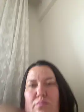 SunnyLeila2101 webcam